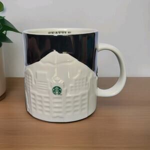 2012 Starbucks Coffee Tea Mug Collector Series Seattle City 3D Relief 16oz EUC
